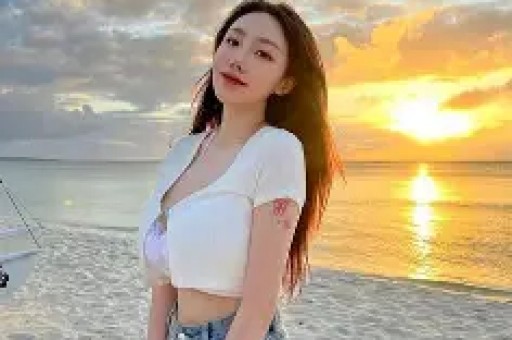 白鹿黑历史被大起底对前辈无礼学历造假发布辱华辱女争议视频