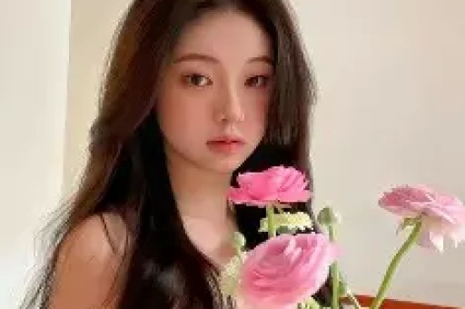 闫学晶直播“哭穷”引风波 道歉被指“知道疼了而非知道错了”